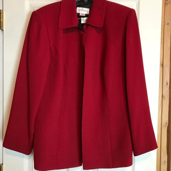Studio I Red Blazer Size 16W & Top - Picture 1 of 5